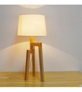 Drevené stolové svietidlo